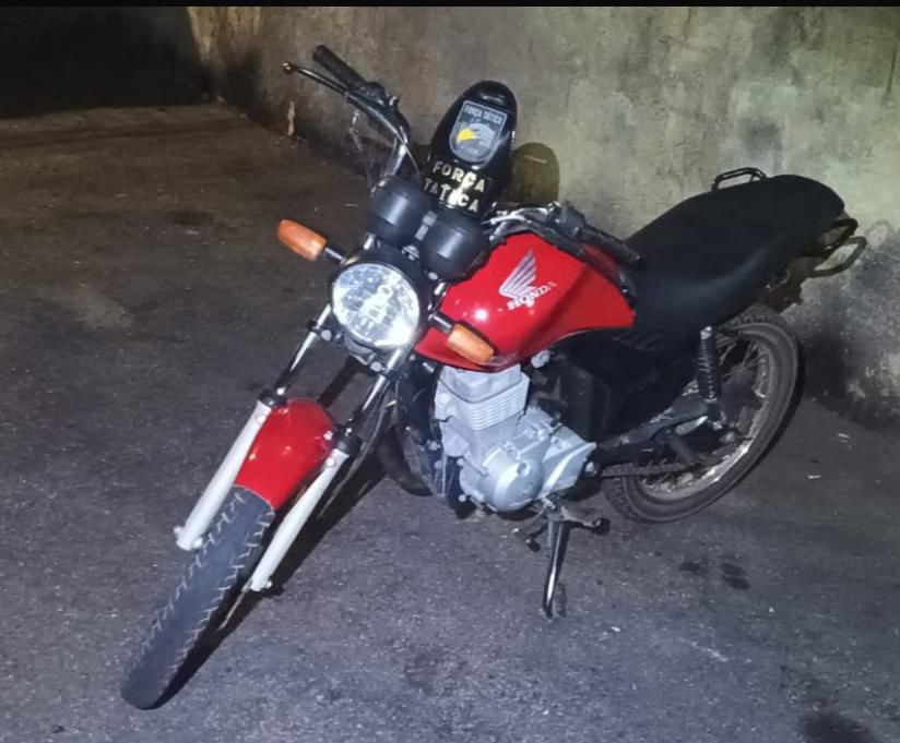 Imagem da motocicleta roubada. FOTO: Força Tática